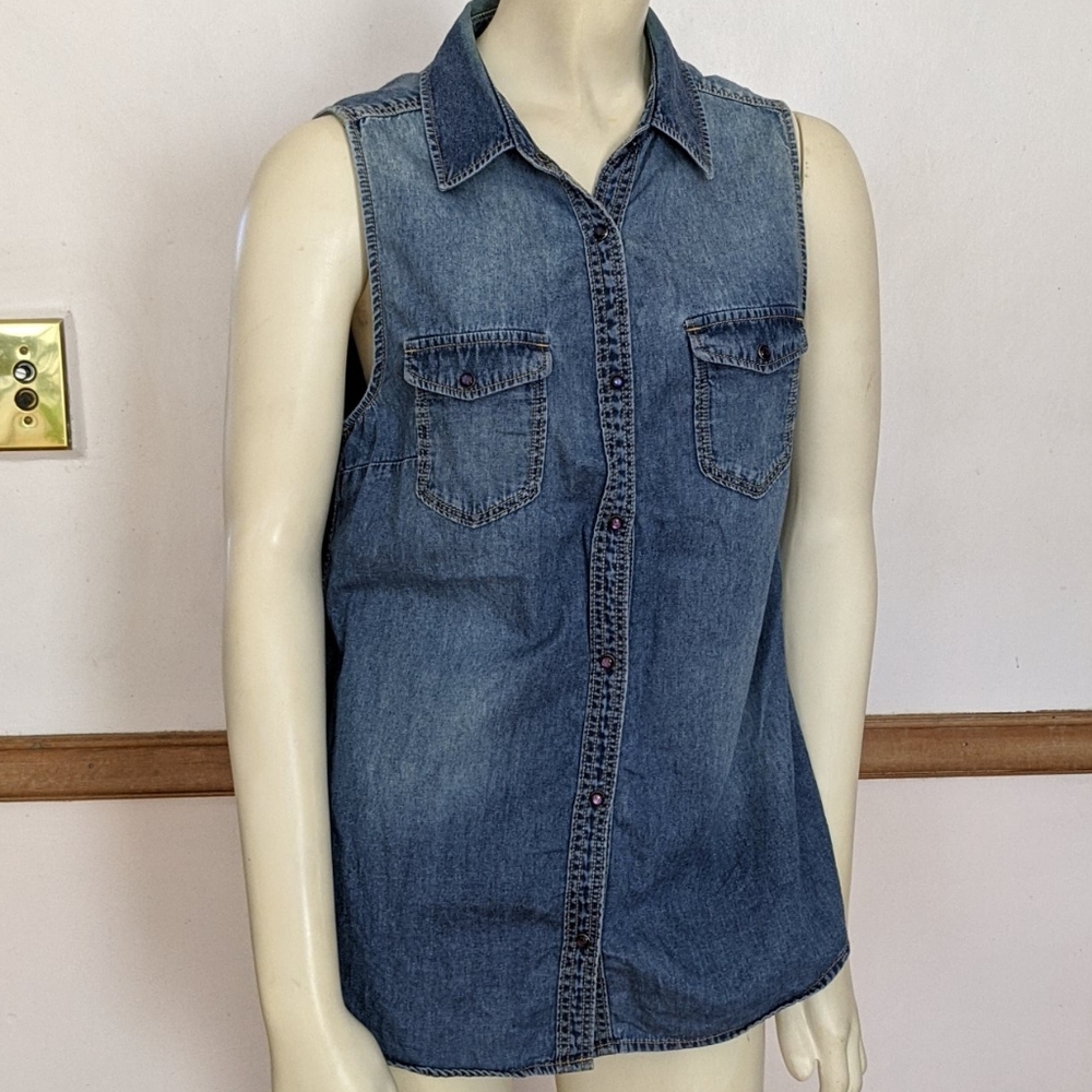 Divided 💯 Cotton soft Denim button down shirt 10